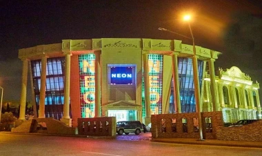 Bakıda məşhur restoran BAĞLANIR? - FOTO