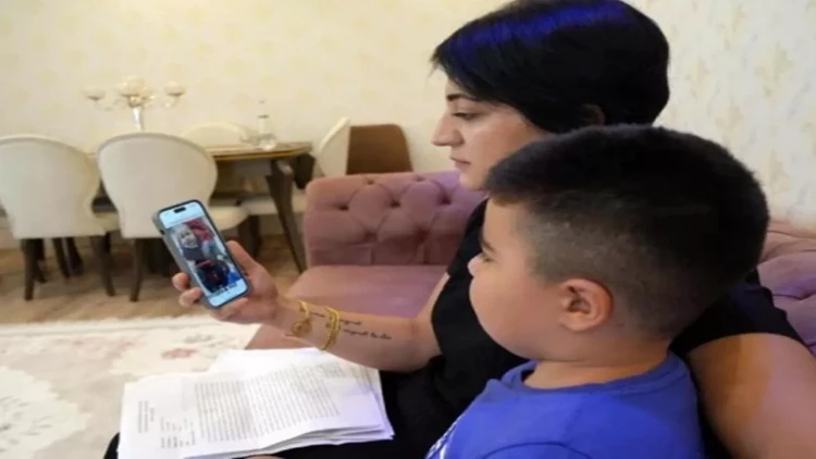 2 il səhv müalicə etdilər, 6 yaşında saçları töküldü - FOTO