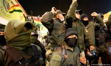 Boliviyada çevrilişə cəhd edən 10 hərbçi həbs edildi