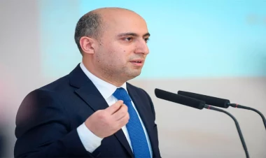 Bu rayonda hər üç müəllimdən biri ilə sağollaşacağıq