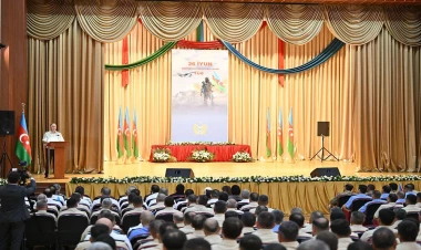 26 İyun - Silahlı Qüvvələr Günü münasibətilə təntənəli mərasim keçirilib - FOTO