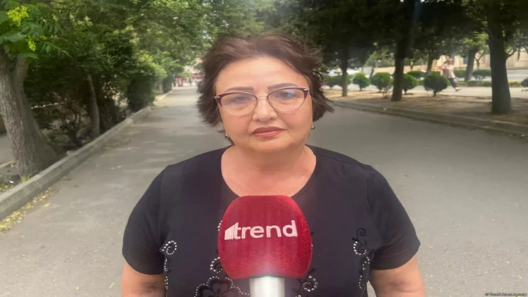 Şanlı yeni tarix yaşayırıq - Bakı sakini