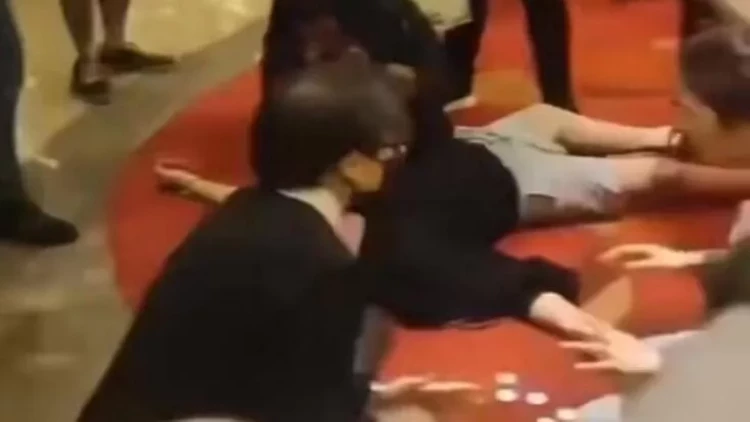 4 milyon dollarlıq cekpot uddu, ürəyi dayandı