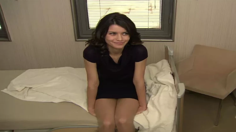 Beren Saatı dənizdə görən müxbir özünü saxlaya bilmədi, qalmaqallı kadrlar efirə getdi - VİDEO