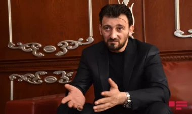 Aydın Sani: Özünü çöldə qoyan 