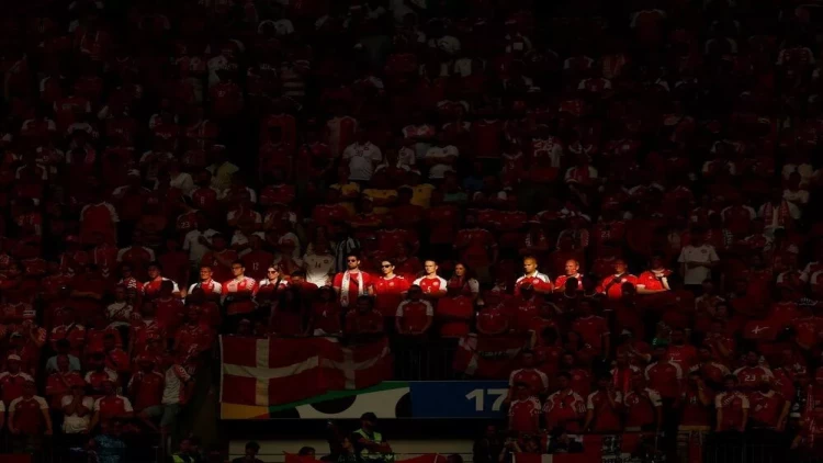 UEFA Danimarkanı cəzalandırdı