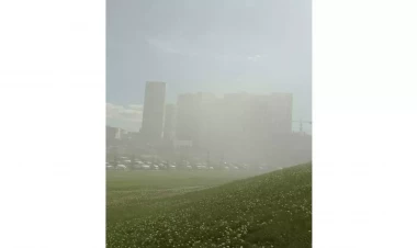 Astanada 26 mərtəbəli bina yanır - VİDEO