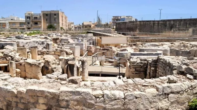 Min illərdir insanları dəhşətə gətirən möcüzələr:  dünyanın 5 sirri