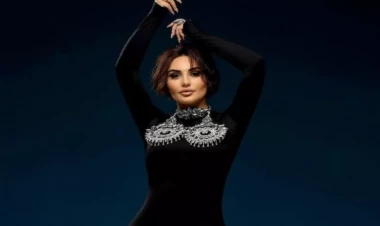 Şəbnəmin büstqalter formasındakı aksesuarı diqqət çəkdi - FOTOlar