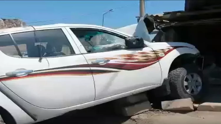 Kəlbəcərdə ağır qəza: 4 nəfər yaralandı