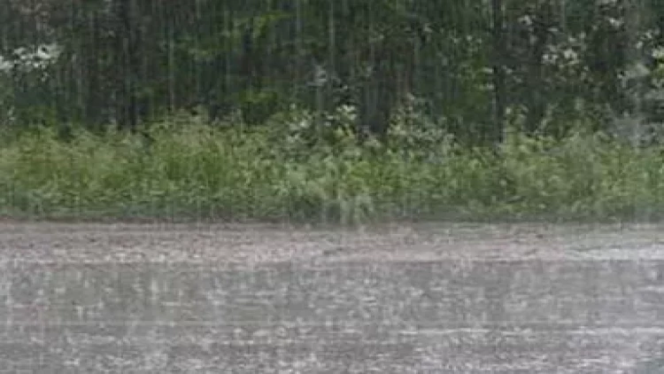 Bəzi rayonlarda leysan yağdı,  şimşək çaxıb