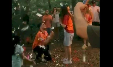 Azərbaycanda maraqlı evlilik təklifi - VİDEO