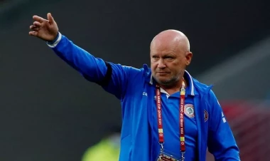 Portuqaliya ilə matçda işimizi çox çətinləşdirdik - Hasek