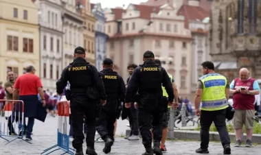 Praqada terror həyəcanı: Metro və tramvayların hərəkəti dayandırıldı