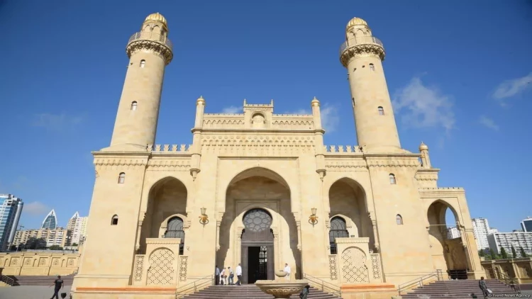 Təzə Pir məscidində bayram namazı qılındı - FOTO