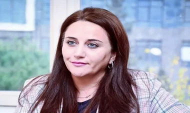 Tanınmış jurnalisti maşın vurdu - FOTO