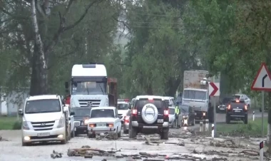 Kürdəmirdə də leysan fəsadlar törətdi