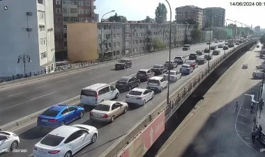 Bakının bəzi yollarında tıxac yaranıb - SİYAHI