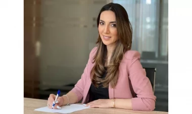 Tanınmış aparıcıya nazirlikdə VƏZİFƏ VERİLDİ - FOTO