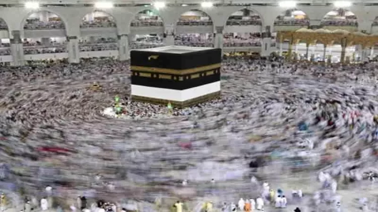 Azərbaycanlı zəvvarlar Həcc ziyarətini yerinə yetirirlər - FOTO