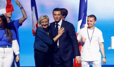 Fransanın ümidi 28 yaşlı tiktokerə qalıb - Bardella liderliyə ən şanslı namizəddir