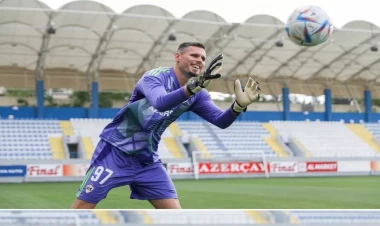 “Qarabağ”ın yeni transferi Bakıda ilk məşqinə çıxdı - FOTO
