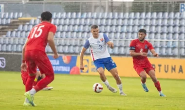 Yığmamız Bolqarıstana qarşı