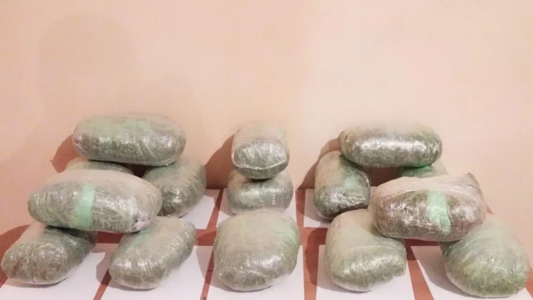 İrandan külli miqdarda narkotik keçirilmək istədilər - FOTO