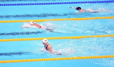 Azərbaycan paraüzgüçüsü Fransada gümüş qazandı