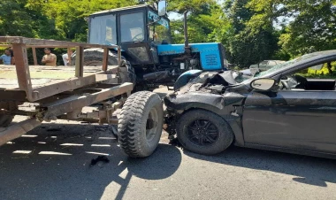 Qaxda qəza oldu, yaralılar var - FOTOlar