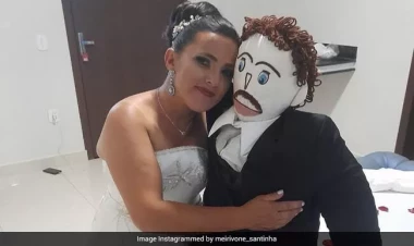 Qadın oyuncaq ilə evləndi - FOTO