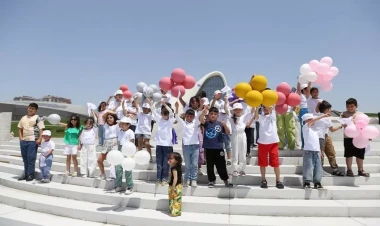 Heydər Əliyev Mərkəzinin parkında Uşaq festivalı keçirilib - FOTOlar