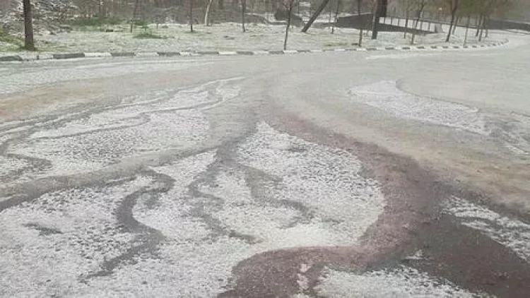 Göygöldə dolu düşdü