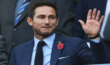 Lemparda yeni müştəri