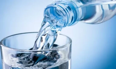 Mütəxəssis satışdakı suları ifşa etdi: Keyfiyyətlisini necə seçək?