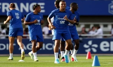 “Üçrənglilər”in üçüncü zəfər arzusu - TƏQDİMAT