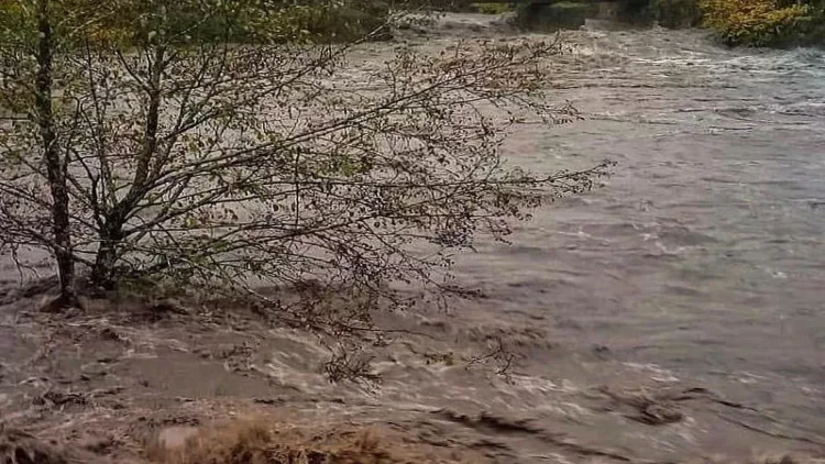 Ermənistanda daşqınlar nəticəsində ölənlərin sayı 4-ə çatdı