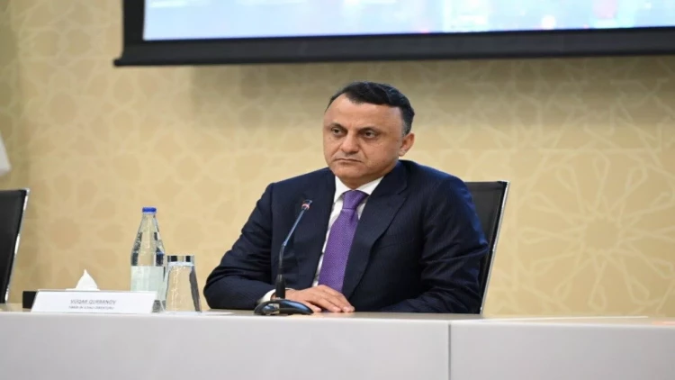 Vüqar Qurbanov baş həkimi işdən çıxardı