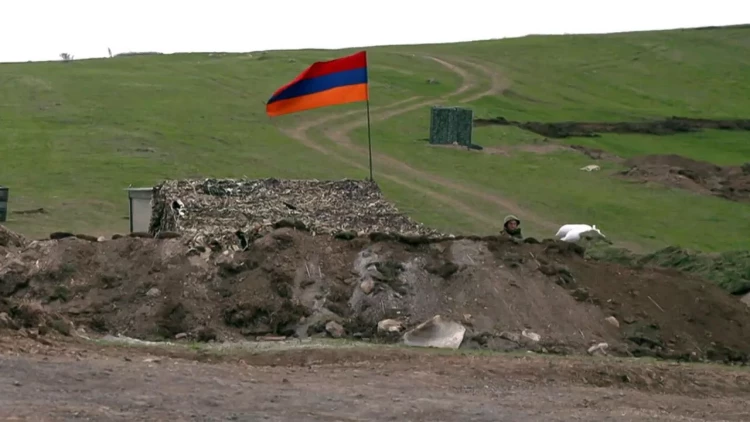 Ermənistan Azərbaycanla sərhəddə müşahidə məntəqələri tikir