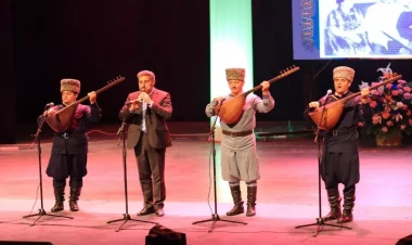 Aşiq Şəmşirə həsr olunmuş 