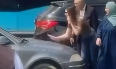 Bakıda yolun ortasında gənc qızdan qəribə hərəkətlər - VİDEO