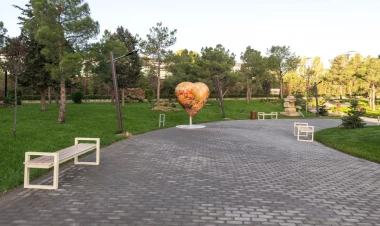 “Sevirəm” parkı genişlənir, istismar müddəti bitmiş tikililər sökülür
