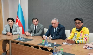 110 günə Bakıya gələn ultramarafonçu: “Xəzəri görmək arzusunda idim” - FOTO