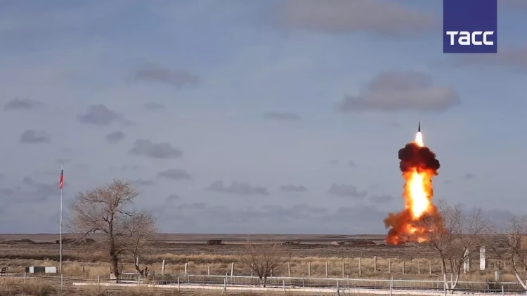 Fransa nüvə başlığı daşıya bilən raketin sınağını keçirdi