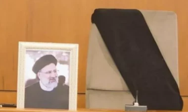 Növbədənkənar iclada prezidentin boş kreslosu - FOTO