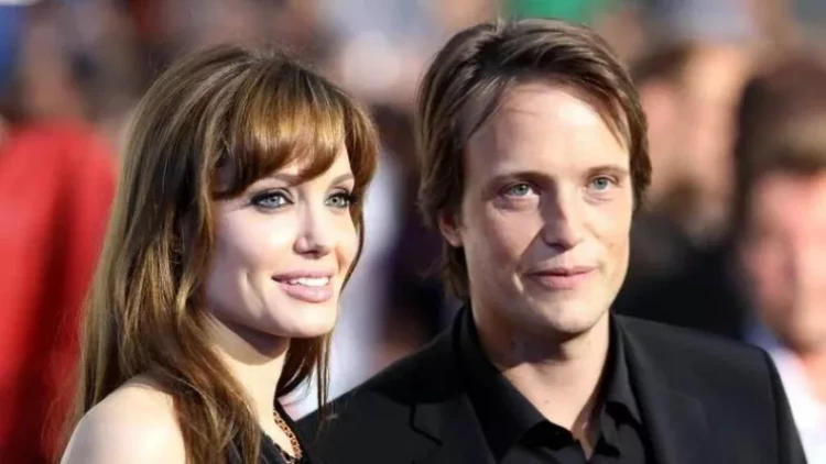 Ancelina Coli yeni sevgilisi ilə GÖRÜNTÜLƏNDİ