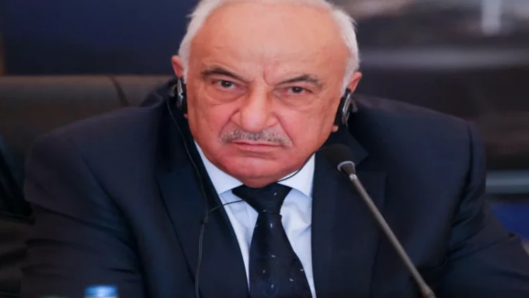 Nazir Abid Şərifovun kürəkənini təqaüdə göndərdi