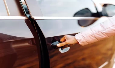 Avtomobilini satmaq istədi, 5000 manatını aldılar, maşın da satılmadı