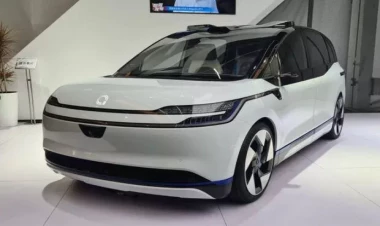 Çində taksilərlə bağlı YENİLİK: Sürücüsüz idarəetmə - FOTO