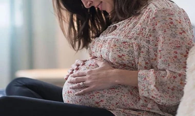 Bu qadınlarda uşağın ölü doğulması riski yüksəkdir